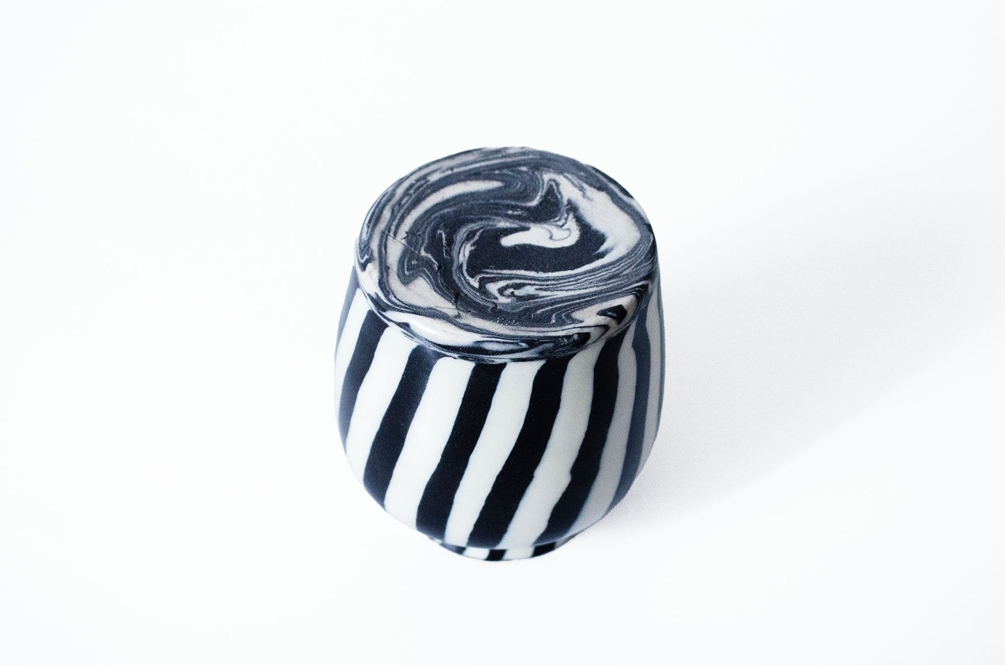 Neriage Black Stripes Vase