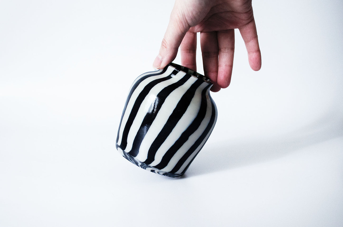 Neriage Black Stripes Vase