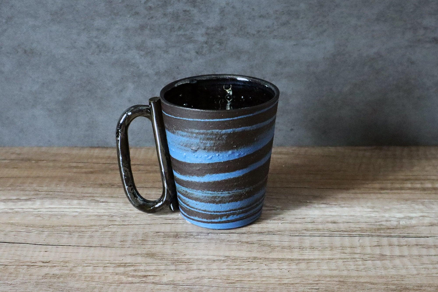 Tube Handle Mug Saori M Stoneware