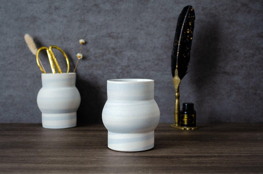Curved Flower Vase Saori M Stoneware